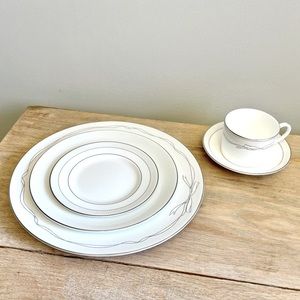 NEW Vera Wang China 10pc Place Setting